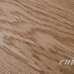 Deski drewniane w kolorze Classic, podłoga drewniana wyprodukowana przez firmę CHENE