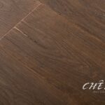 Podłoga drewniana w kolorze Flavours, deski drewniane wyprodukowane przez firmę Chene